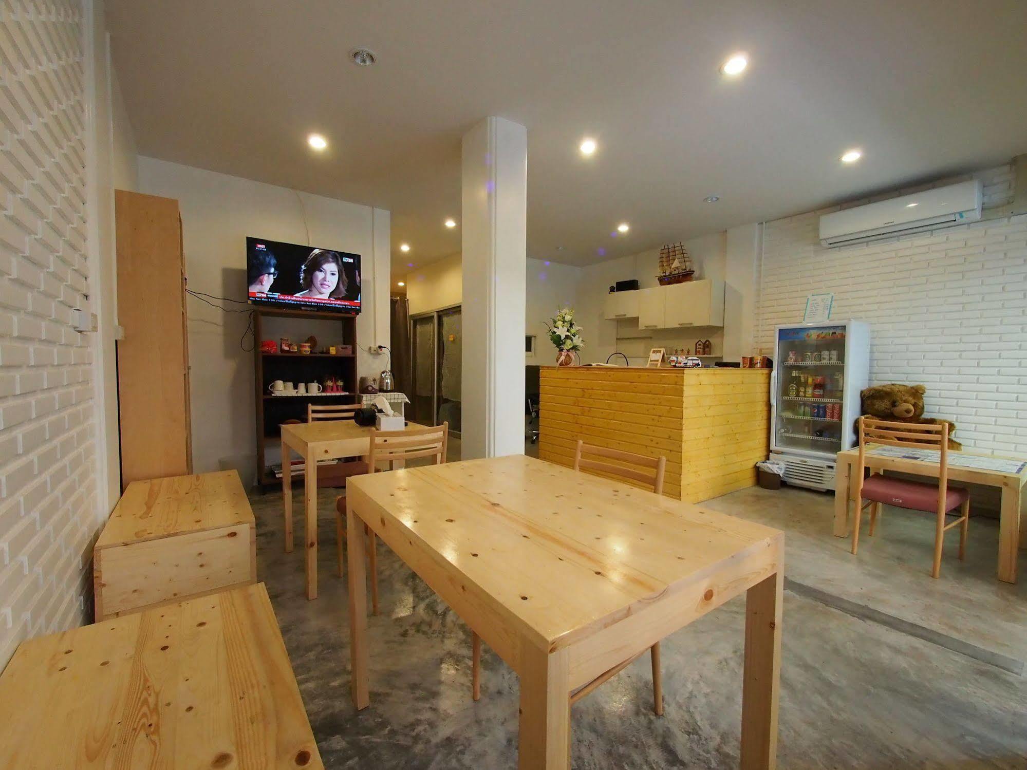PanPan Hostel Bangkok Exterior foto